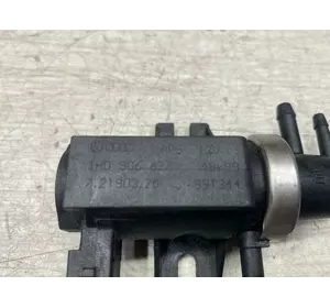 Вакуумний клапан тубіни Passat B5 1.9 7.21903.20