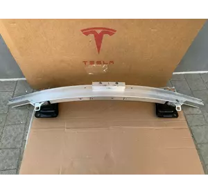 Підсилювач переднього бампера верхній Tesla Model S 2021+ 1553860-00-A